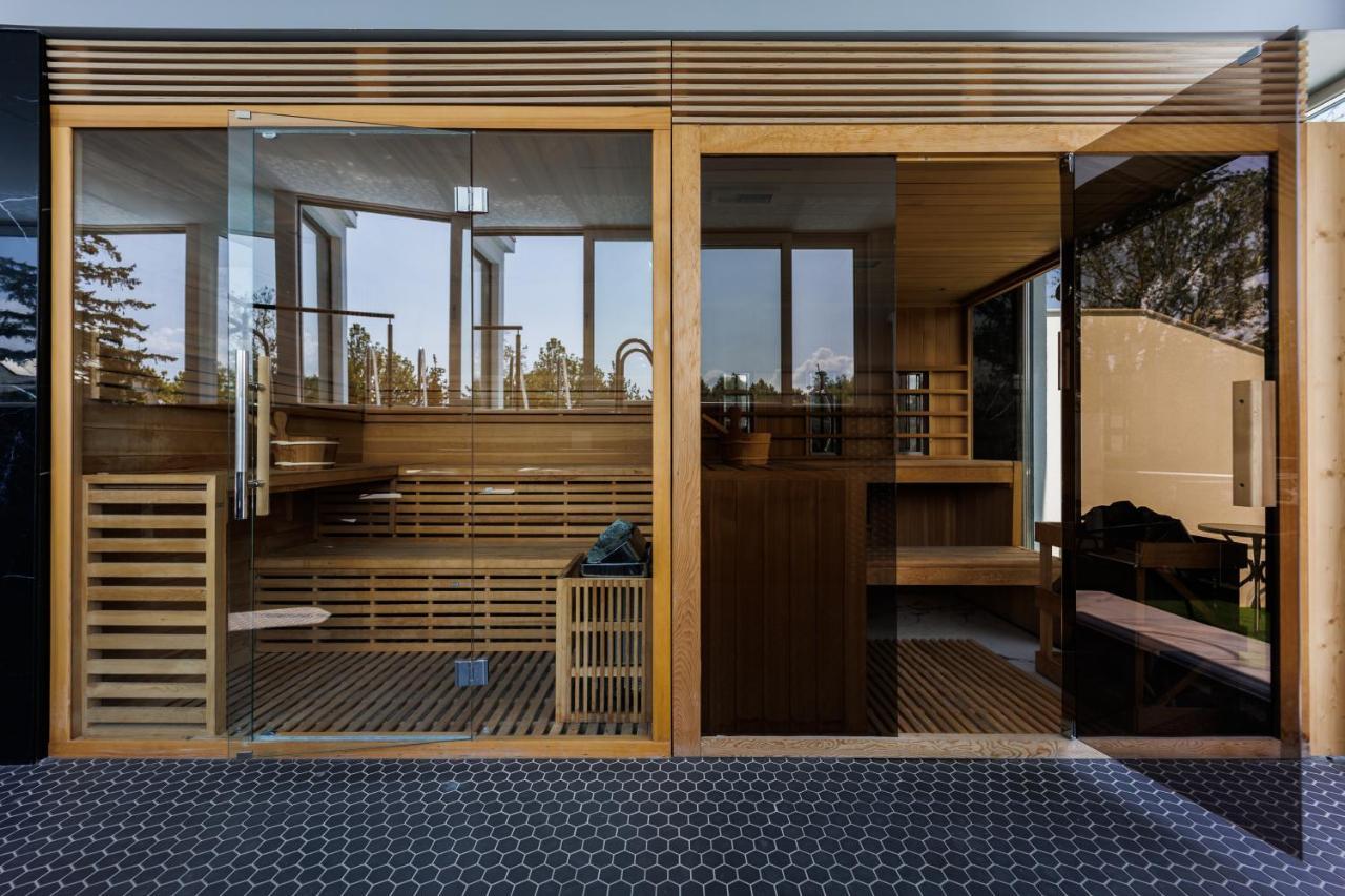 Villa Bauhaus Wellness Apartments 207 - Petiteplage Siófok Buitenkant foto