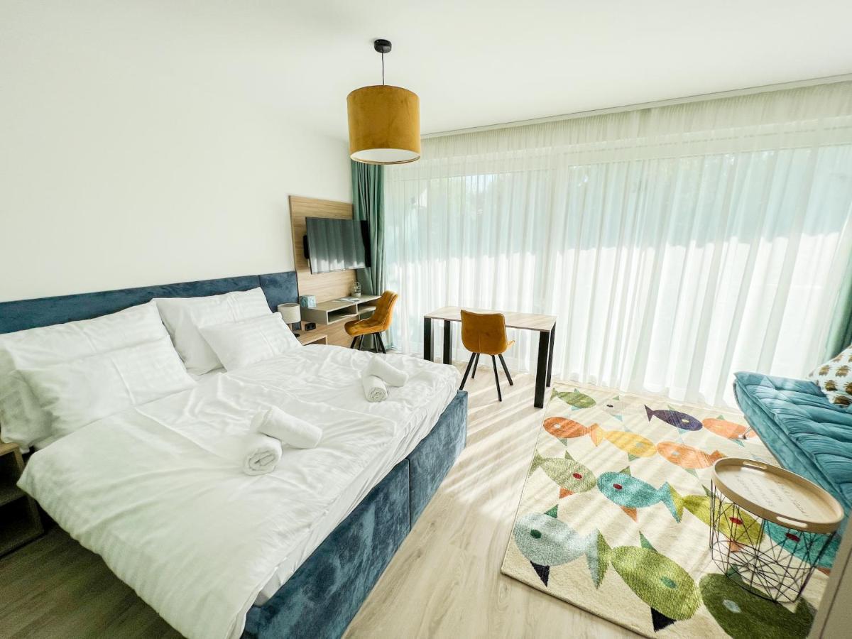 Villa Bauhaus Wellness Apartments 207 - Petiteplage Siófok Buitenkant foto